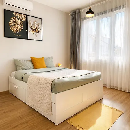 Orange Vibes Guest House-3