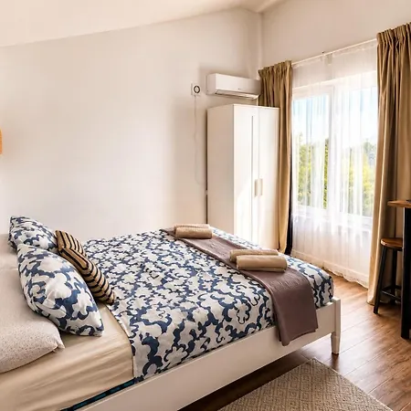 Orange Vibes Guest House-2